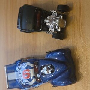 Hot Wheels Die-Cast Cars ##3008